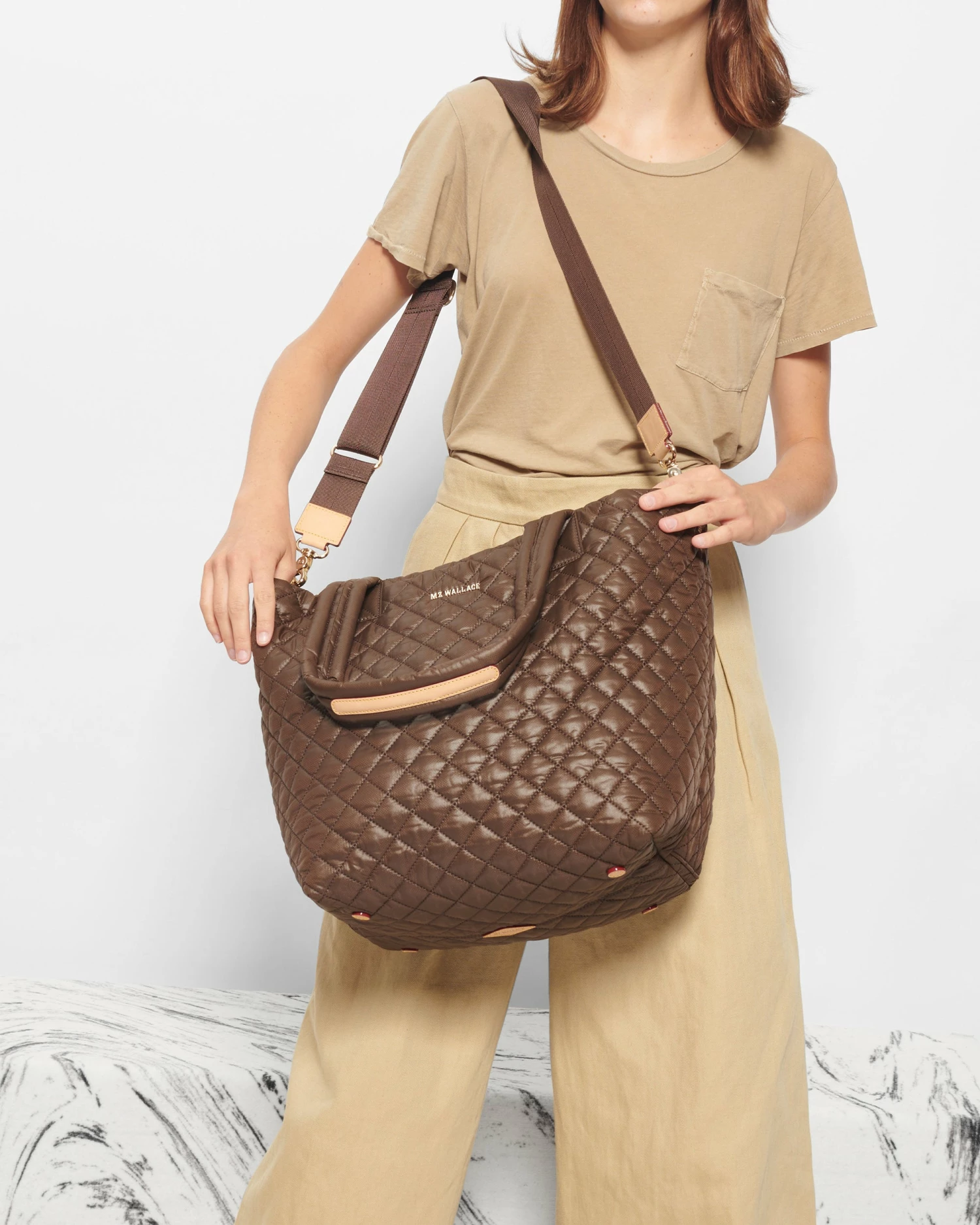 Walnut Medium Metro Tote Deluxe - Image 5